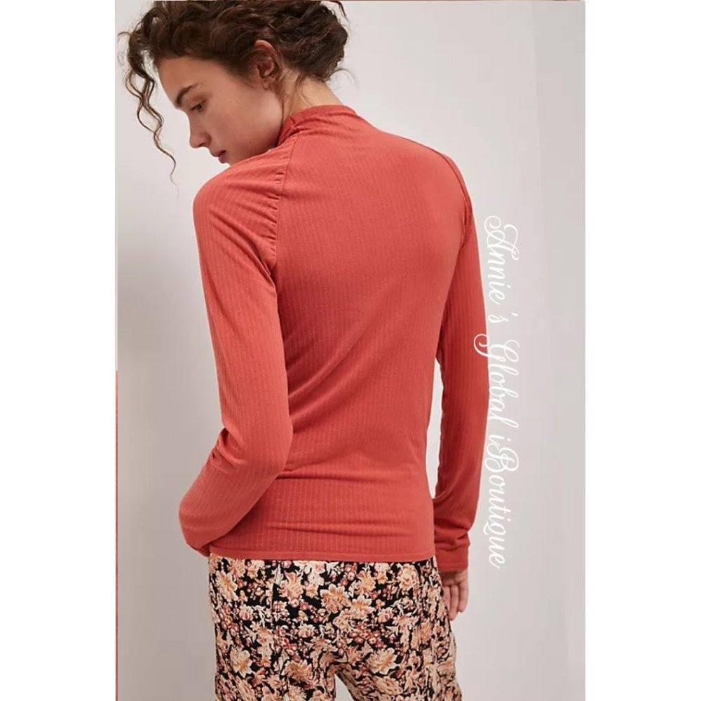 NWT ANTHROPOLOGIE Indra Seamless Mock Neck Top. Size L - Picture 14 of 16